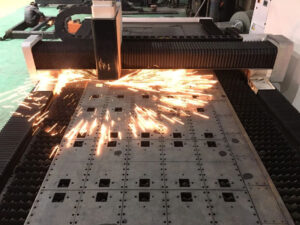 quy-tac-su-dung-may-cat-laser-thep-tam