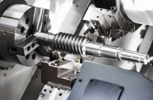 may-tien-gia-cong-co-khi-la-gi