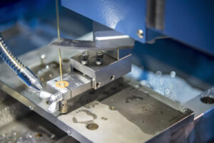 Máy khoan lỗ nhỏ