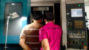 Khảo sát tại chỗ, tư vấn cho khách hàng phương án sửa chữa phù hợp