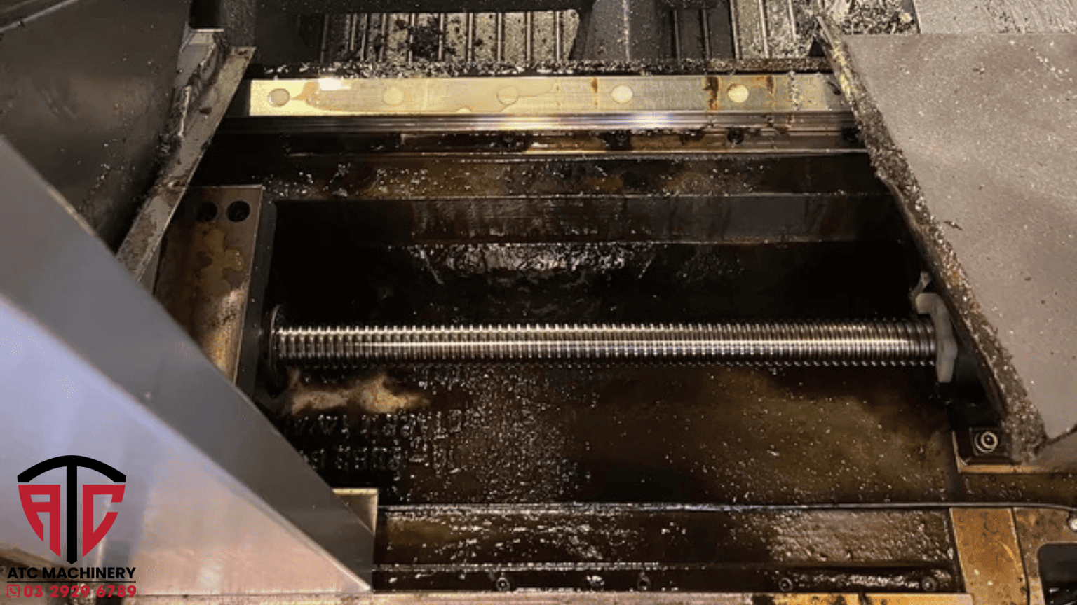loi he thong lam mat may cnc 2 Lỗi Hệ Thống Làm Mát Máy CNC Là Gì? Dấu Hiệu Và Giải Pháp 8 Lỗi hệ thống làm mát máy CNC có thể gây rò rỉ dung dịch