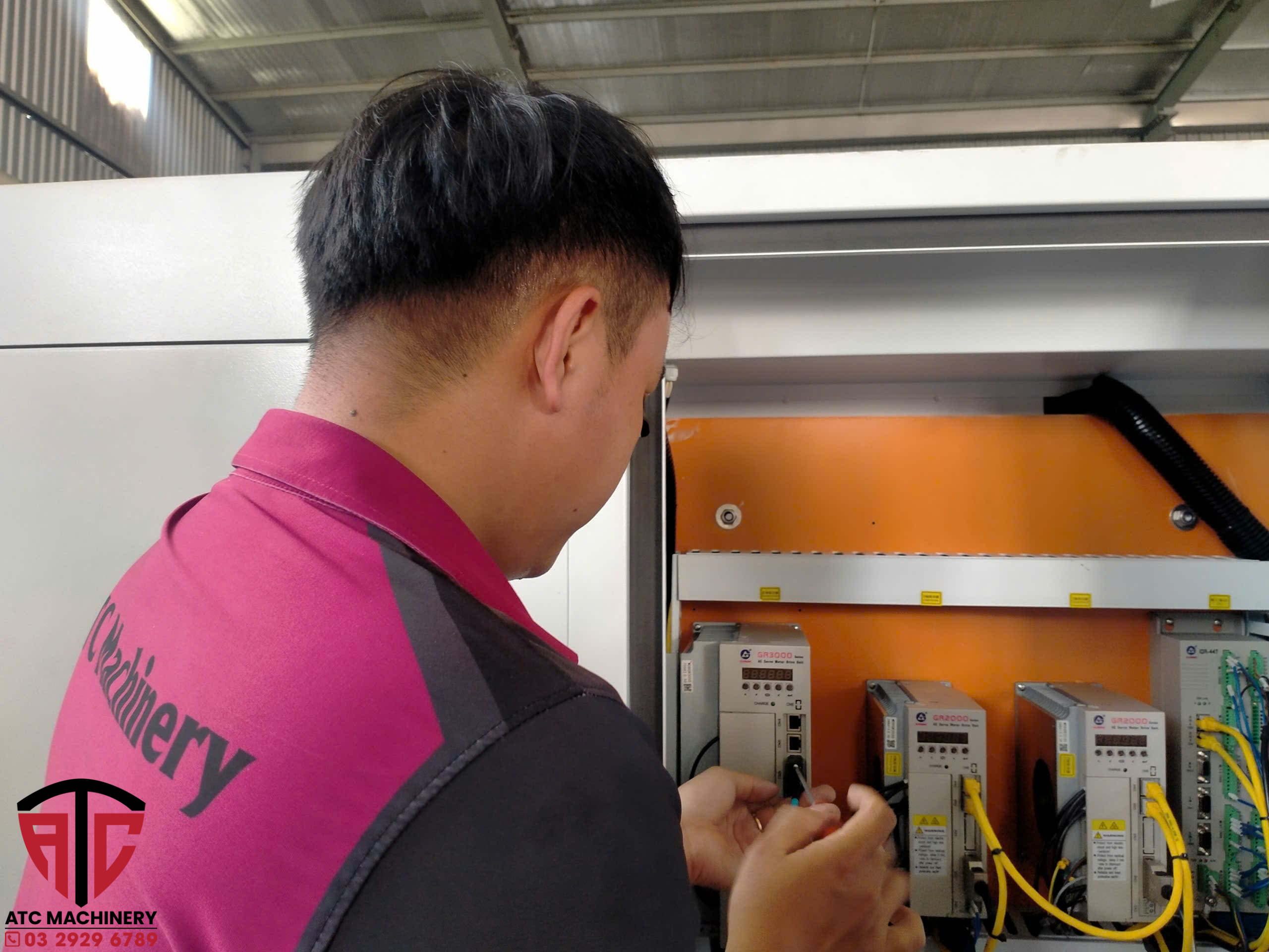 sua may cnc tai dong anh 5 Chuyên Sửa Máy CNC Tại Đông Anh Hiệu Quả, Giá Tốt 10 Thực hiện sửa chữa với quy trình bài bản, tiến độ nhanh chóng
